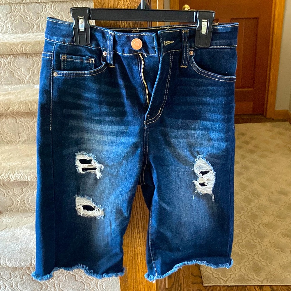 High-rise, knee-length, women’s jean shorts